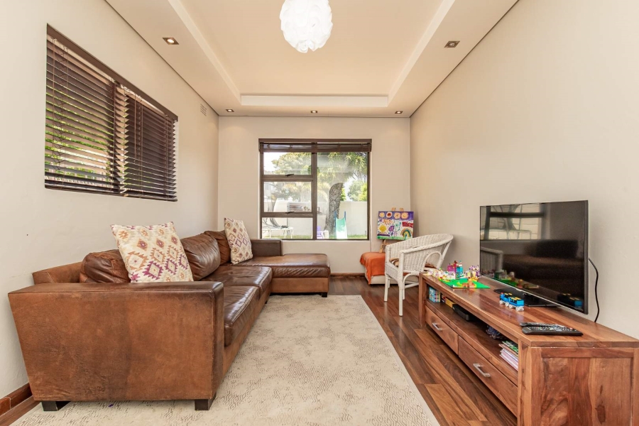 To Let 3 Bedroom Property for Rent in Claremont Western Cape